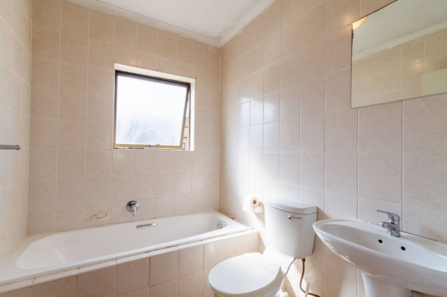 2 Bedroom Property for Sale in Parklands Western Cape